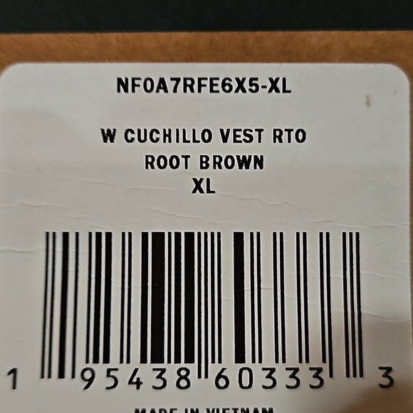 North Face Women's Reversible Vest - Picture 6 of 6